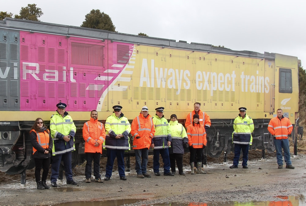 Get off "autopilot" at level crossings